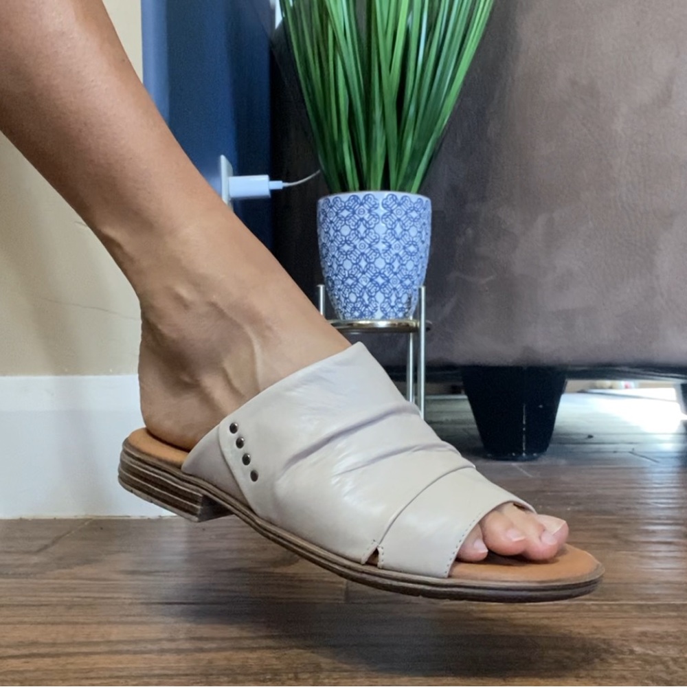 Miz Mooz Cream Leather Sandals